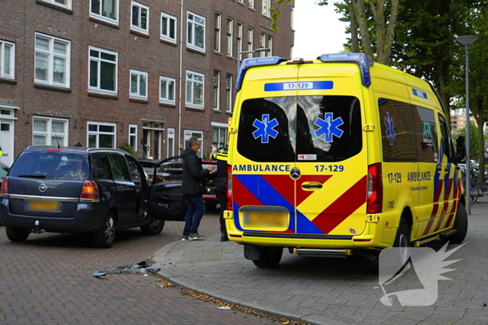 Auto's afgesleept na botsing