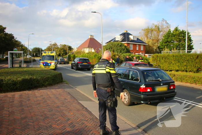 Kind op fiets geschept door automobilist