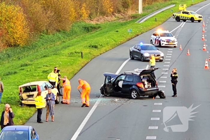 Flinke schade bij aanrijding op snelweg