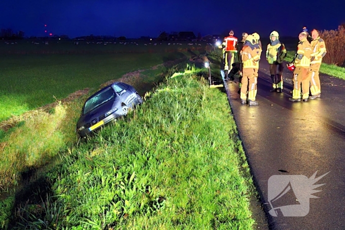 Bestuurder en bijrijder spoorloos na ongeval