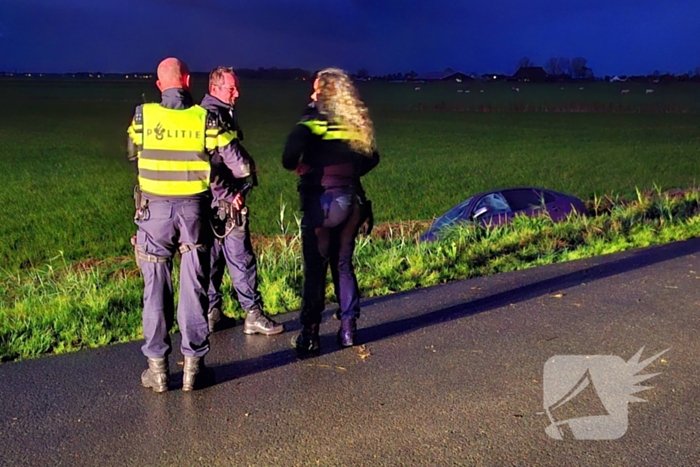 Bestuurder en bijrijder spoorloos na ongeval