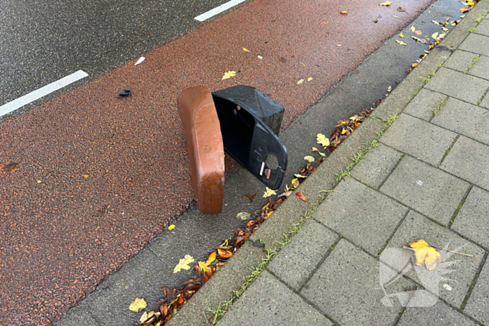 Scooterrijder springt van scooter vlak voor aanrijding