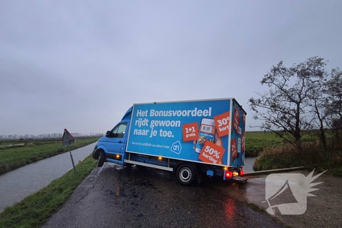 Boodschappenbezorger bijna te water