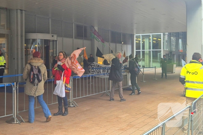 Demonstratie bij Holland America Cruise Terminal