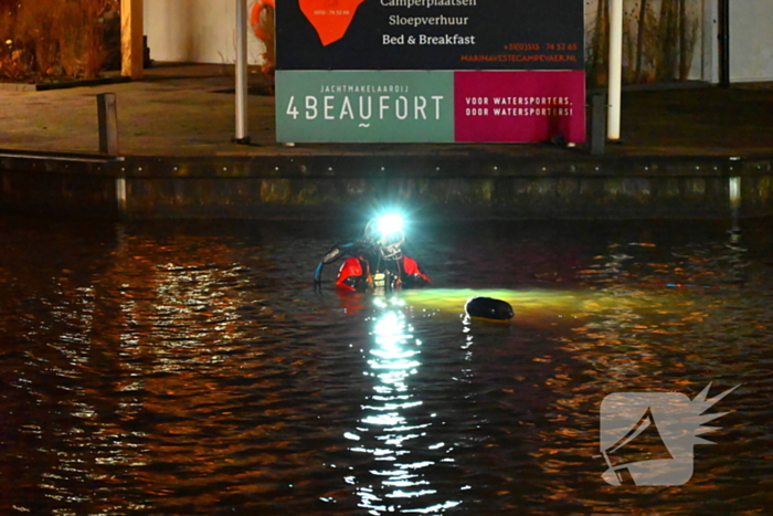 Twee personen uit water gered na ongeval