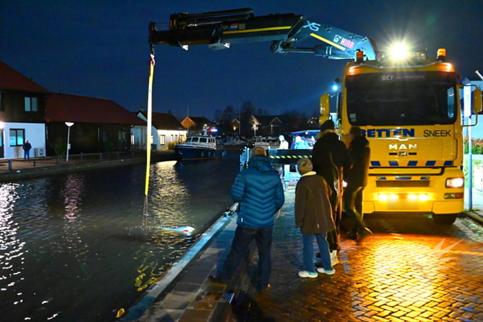 Twee personen uit water gered na ongeval
