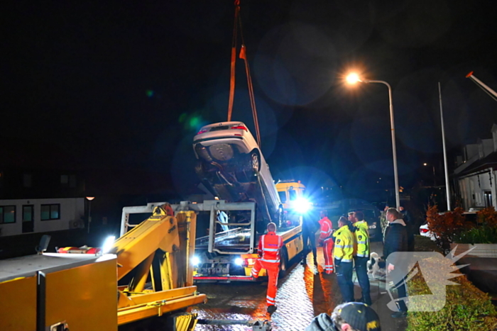 Twee personen uit water gered na ongeval