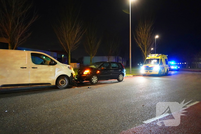 Bestuurder aangehouden na frontale aanrijding