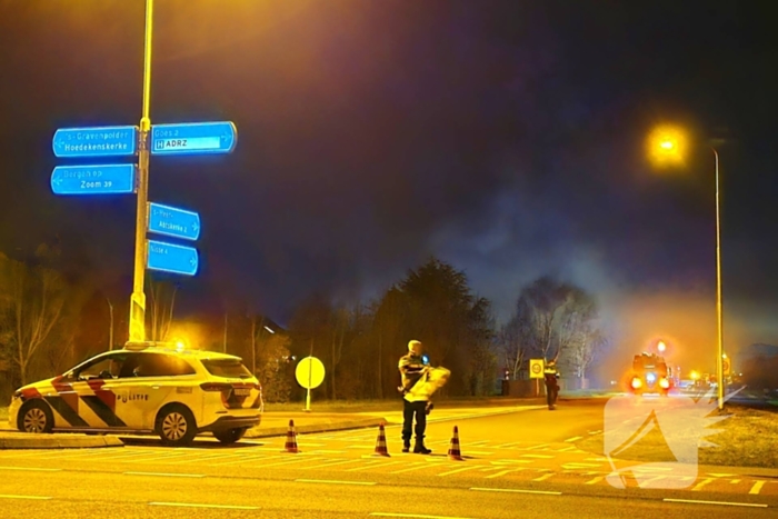 Forse rookwolken in omgeving door brand