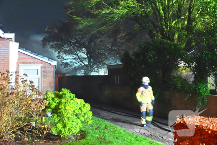 Veel rook bij brand in bijgebouw