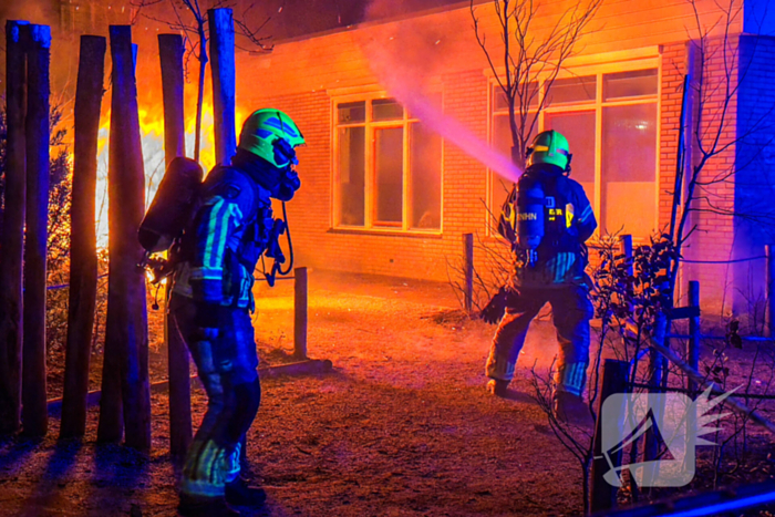 Speeltoestel volledig verwoest door brand