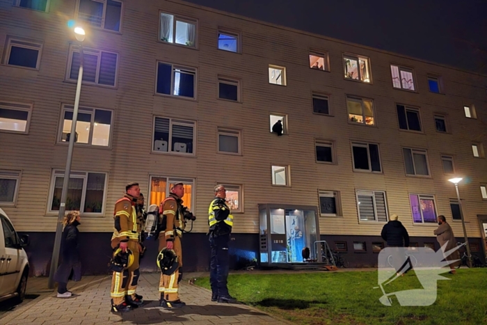 Veel Schade in appartementen gebouw na afsteken van vuurwerk
