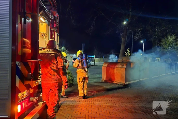 Containerbrand door vuurwerk