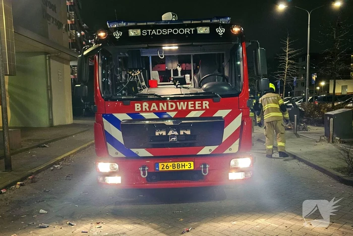 Opnieuw brandende vuilcontainer