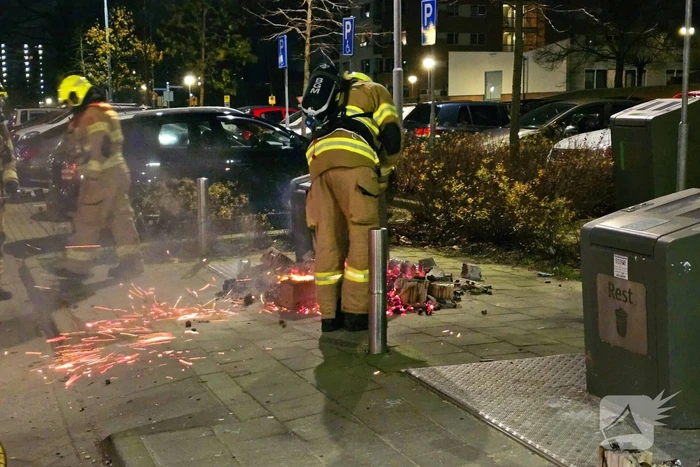 Opnieuw brandende vuilcontainer