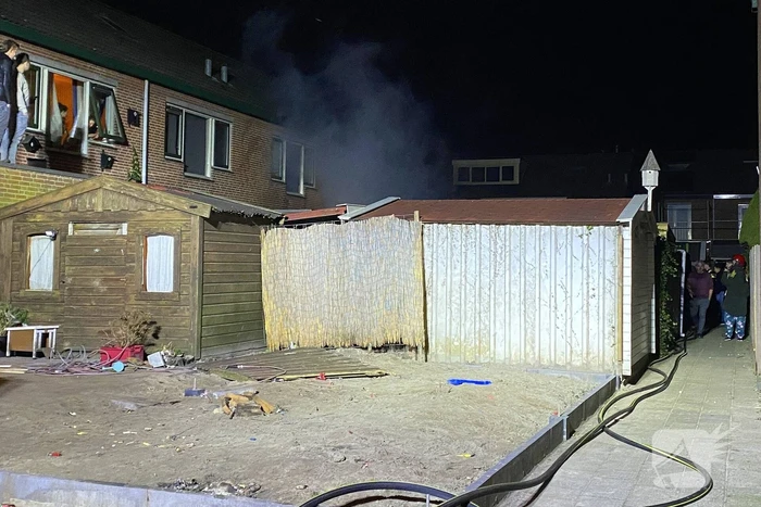 Schuur door brand verwoest