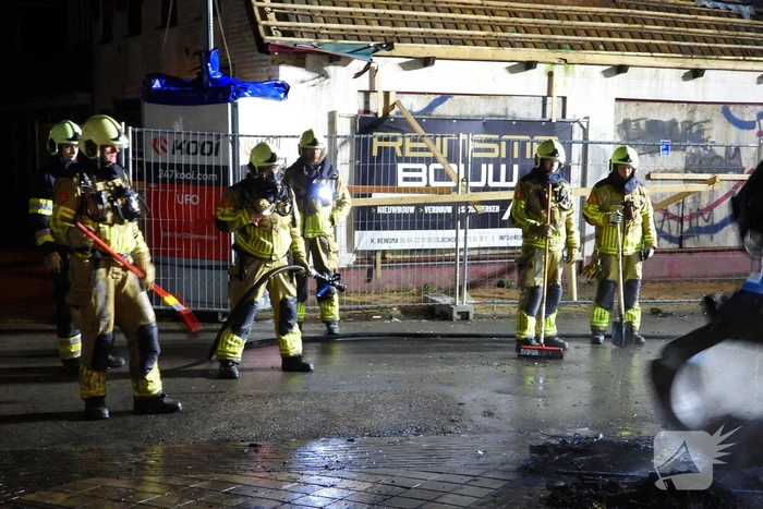 Mobiele eenheid ingezet bij afvalbrand