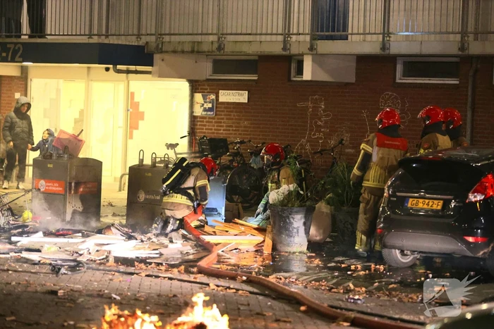 Brandweer ingezet voor brandend afval