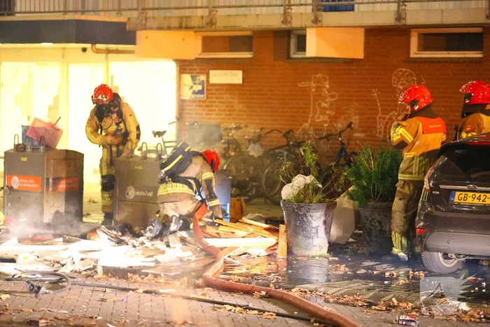 Brandweer ingezet voor brandend afval
