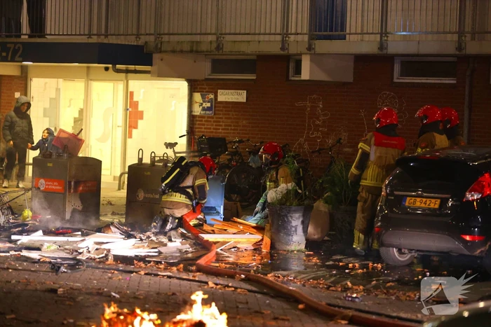 Brandweer ingezet voor brandend afval