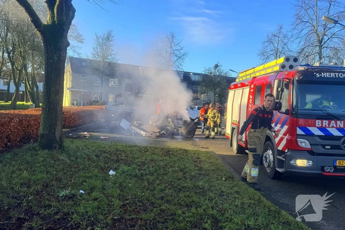 Brand in opgehaald vuurwerkafval snel geblust