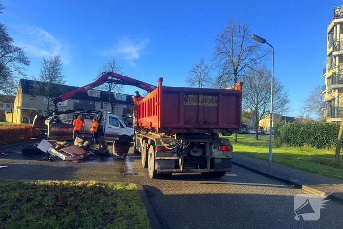 Brand in opgehaald vuurwerkafval snel geblust