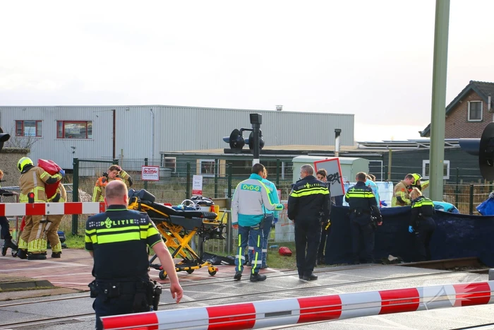 Ernstige aanrijding op spoorwegovergang
