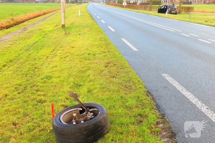 Flinke schade bij botsing tussen twee personenwagens