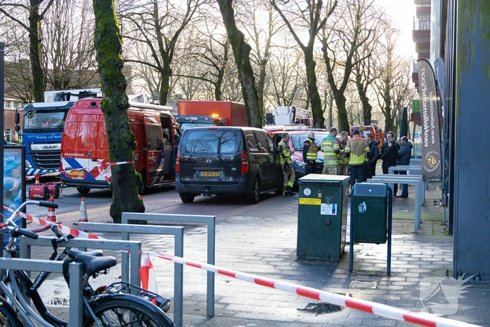 Zwembad ontruimd om sterke chloorlucht