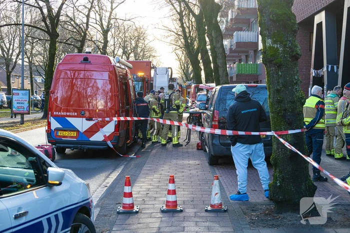 Zwembad ontruimd om sterke chloorlucht