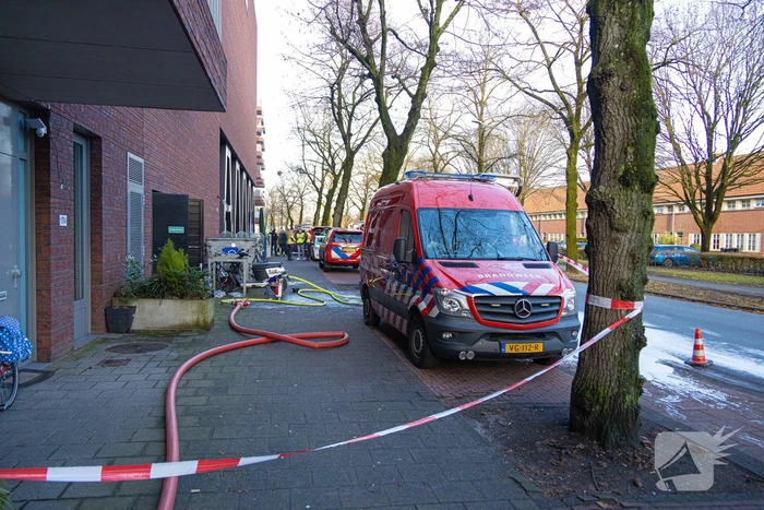Zwembad ontruimd om sterke chloorlucht