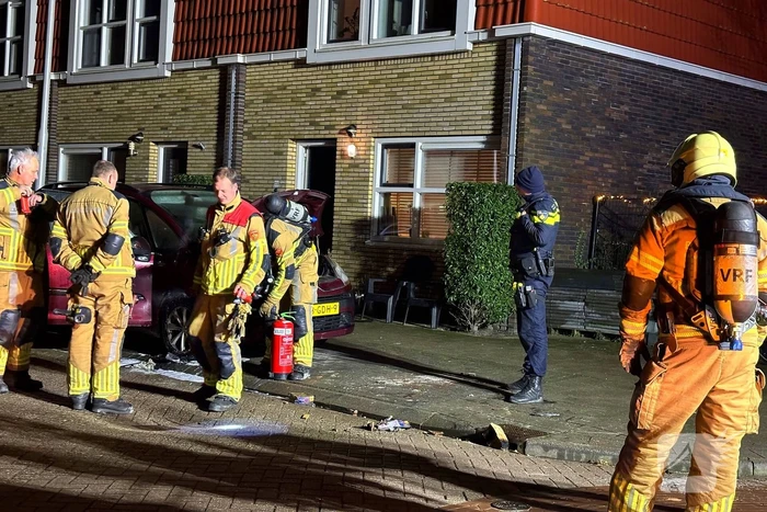 Autobrand snel onder controle