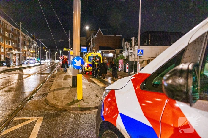 Persoon geschept bij tramhalte