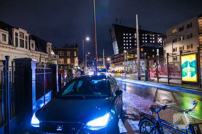 Persoon geschept bij tramhalte