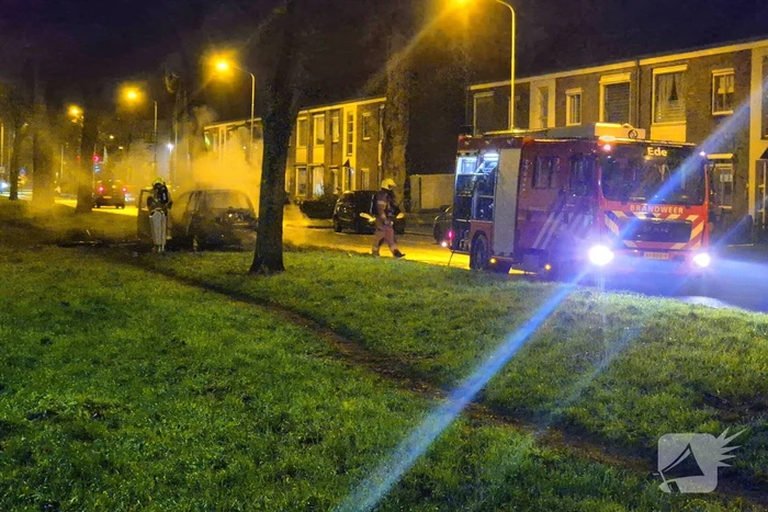 Auto voor derde keer in brand gestoken