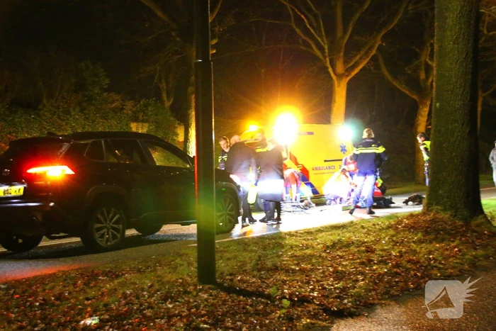 Fietser zwaargewond na ongeval met auto