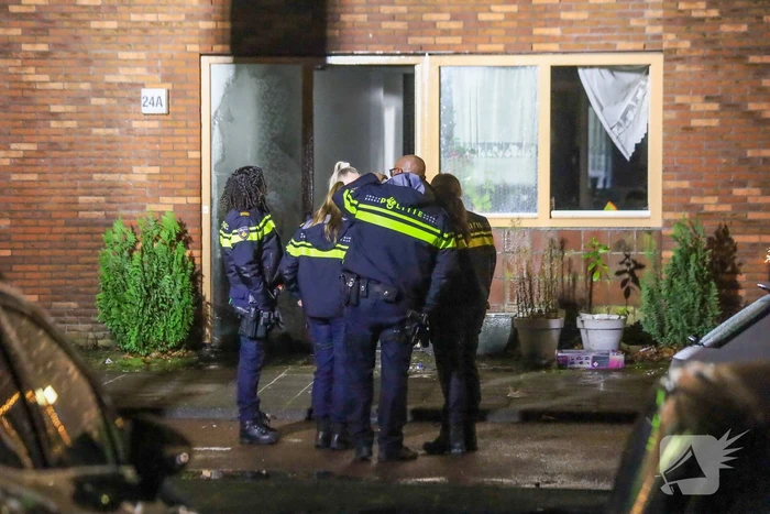 Explosie bij woning, buurtbewoners opgeschrikt