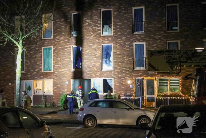 Explosie bij woning, buurtbewoners opgeschrikt