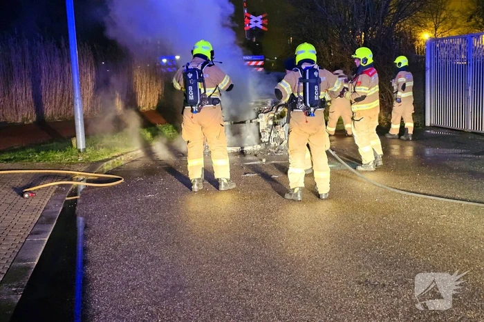 Auto verwoest door brand