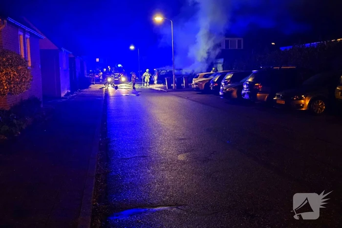 Tweede autobrand deze nacht, bestelbus verwoest