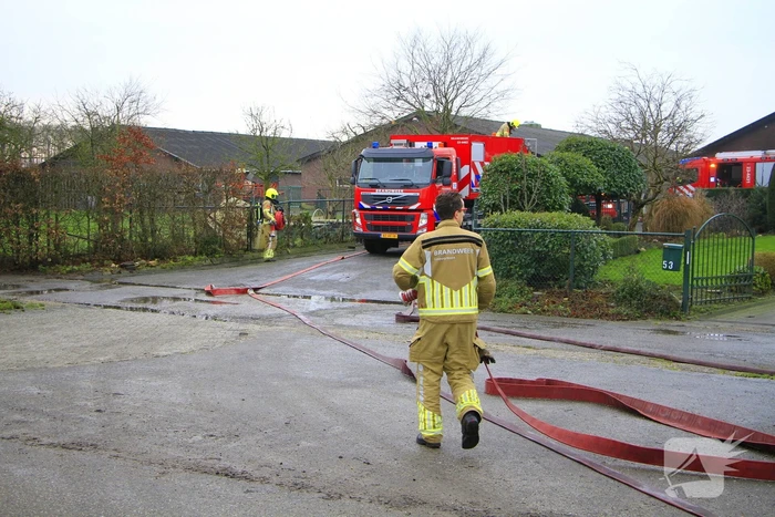 Grote brand in stal
