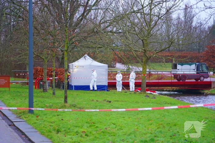 Overleden persoon aangetroffen bij begraafplaats