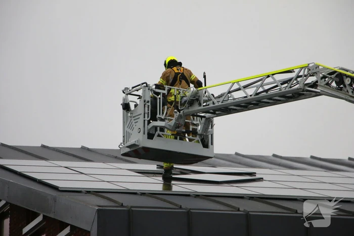 Losgeraakte zonnepanelen veilig verwijderd