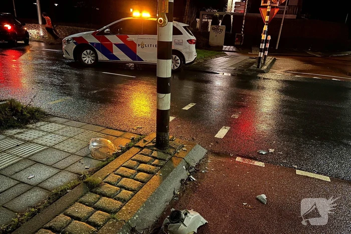 Bestuurder verliest de macht over het stuur