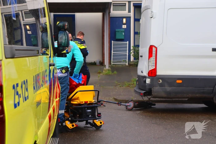 Ongeval tussen bezorger en bestuurder elektrische step