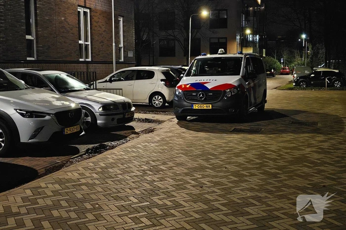 Meerdere banden lek gestoken, politie houdt verdachte aan