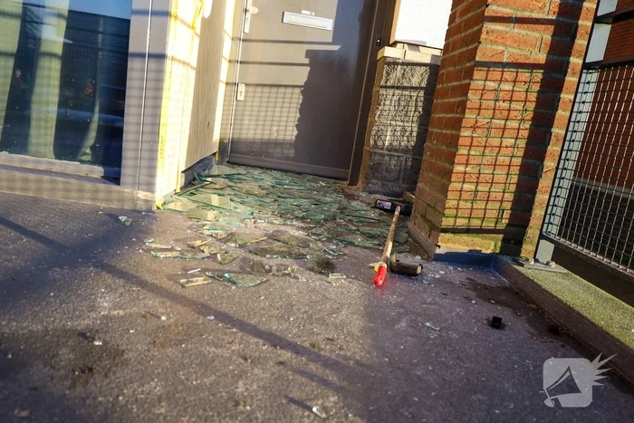 Politie doet onderzoek naar explosie