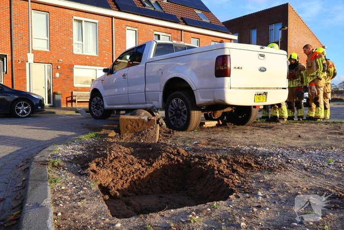 Ongeval met Ford F-150 veroorzaakt flinke schade