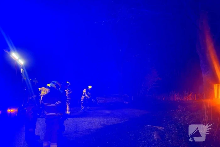 Buitenbrand bij een hekwerk