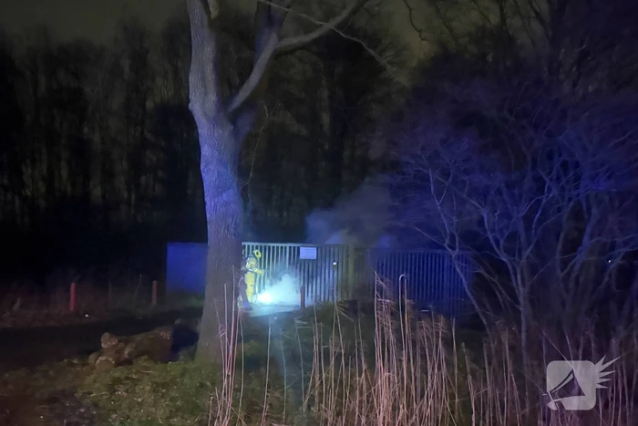 Buitenbrand bij een hekwerk